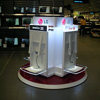 LG