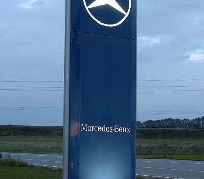 Mercedes - Benz